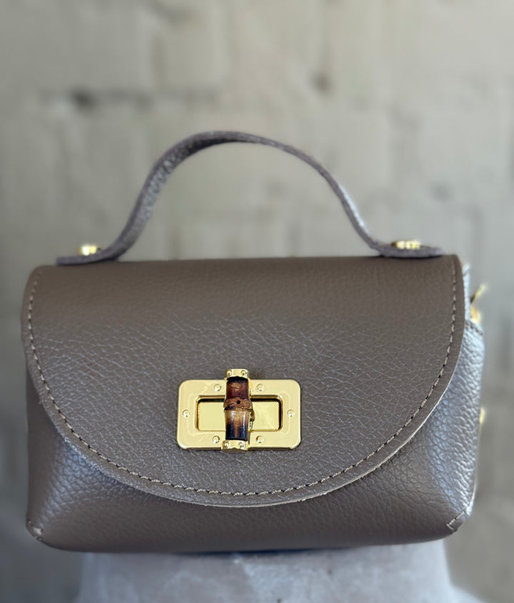 MINI ARWEN - Liten Läder väska med bambulås - Taupe