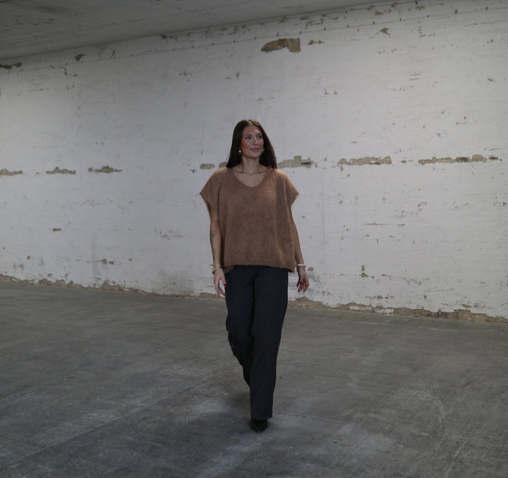 POLLY - Fluffy Mohair Sweater - Camel