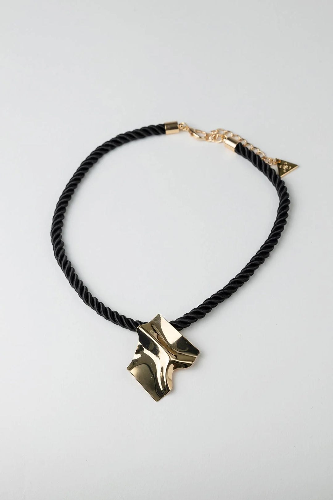 BOW 19 - Deia Necklace - Black