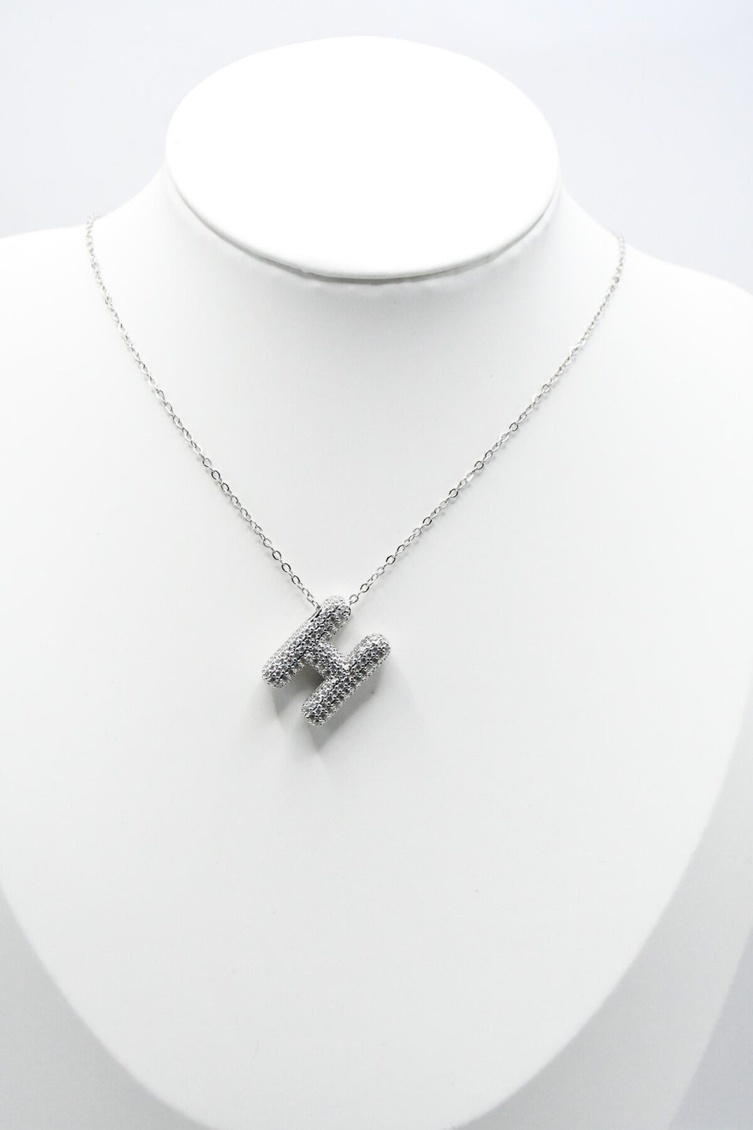 LETTERS - H - Halsband - Silver