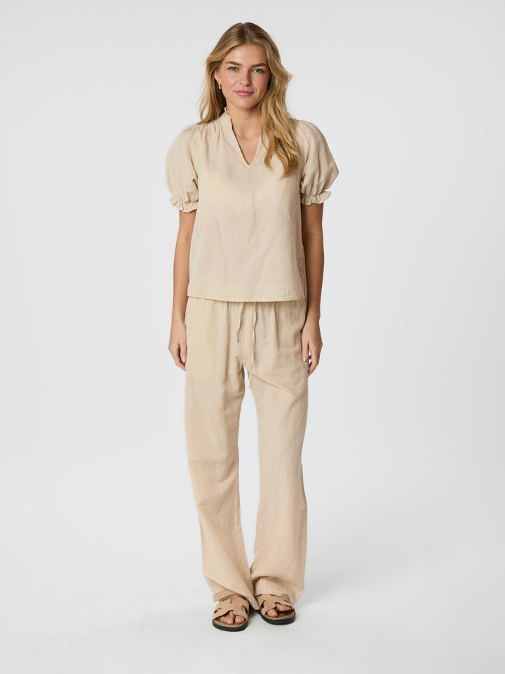 Neo Noir - Odesa Linen Blouse - Sand