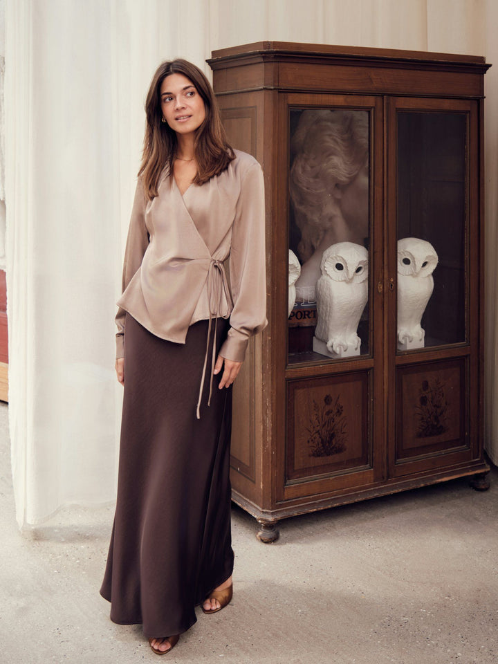 Neo Noir - Vicky Heavy Sateen Skirt - Dark Brown