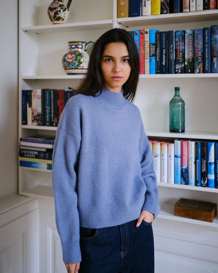 Neo Noir - Paulina Knit Blouse - Smoked Blue