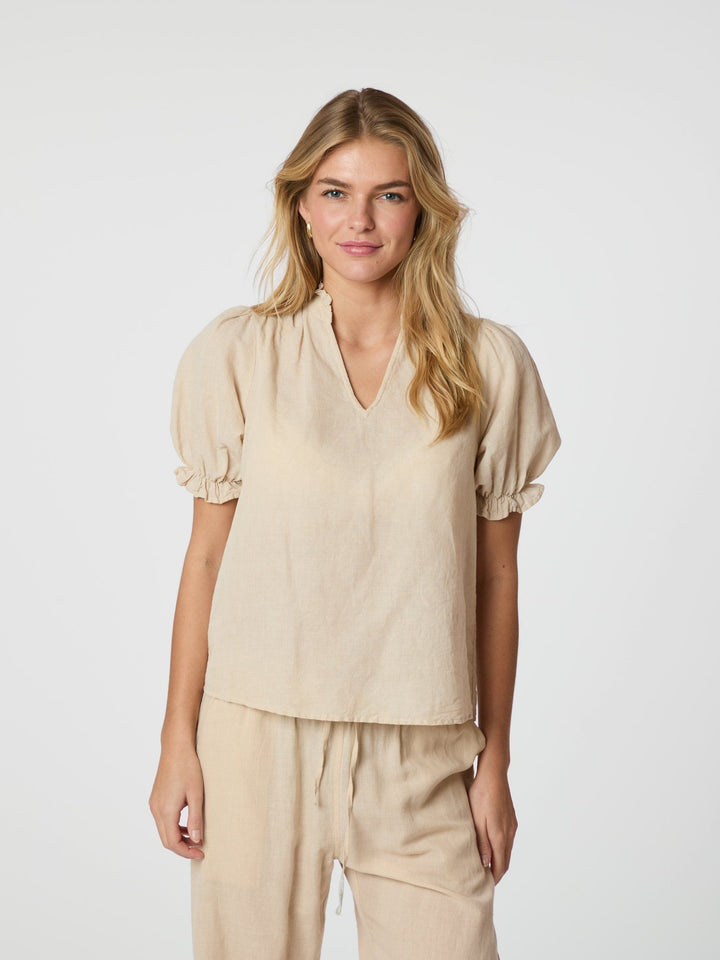 Neo Noir - Odesa Linen Blouse - Sand