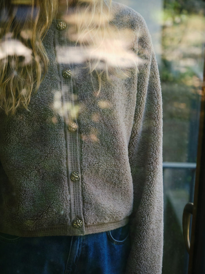 Neo Noir - Limo Fluffy Knit Cardigan - Dark Sand