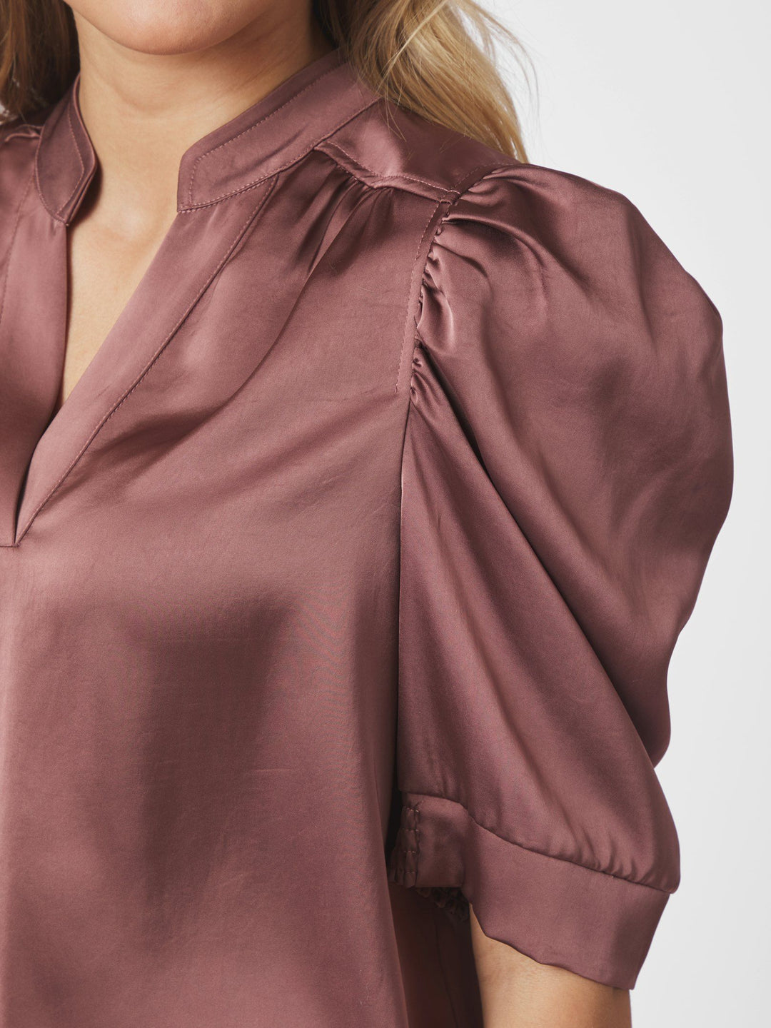 Neo Noir - Roella Heavy Sateen Blouse - Dark Rose