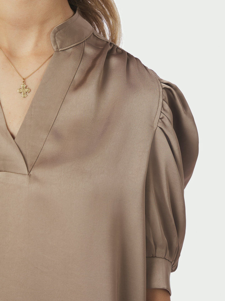 Neo Noir - Roella Heavy Sateen Blouse - Dark Taupe