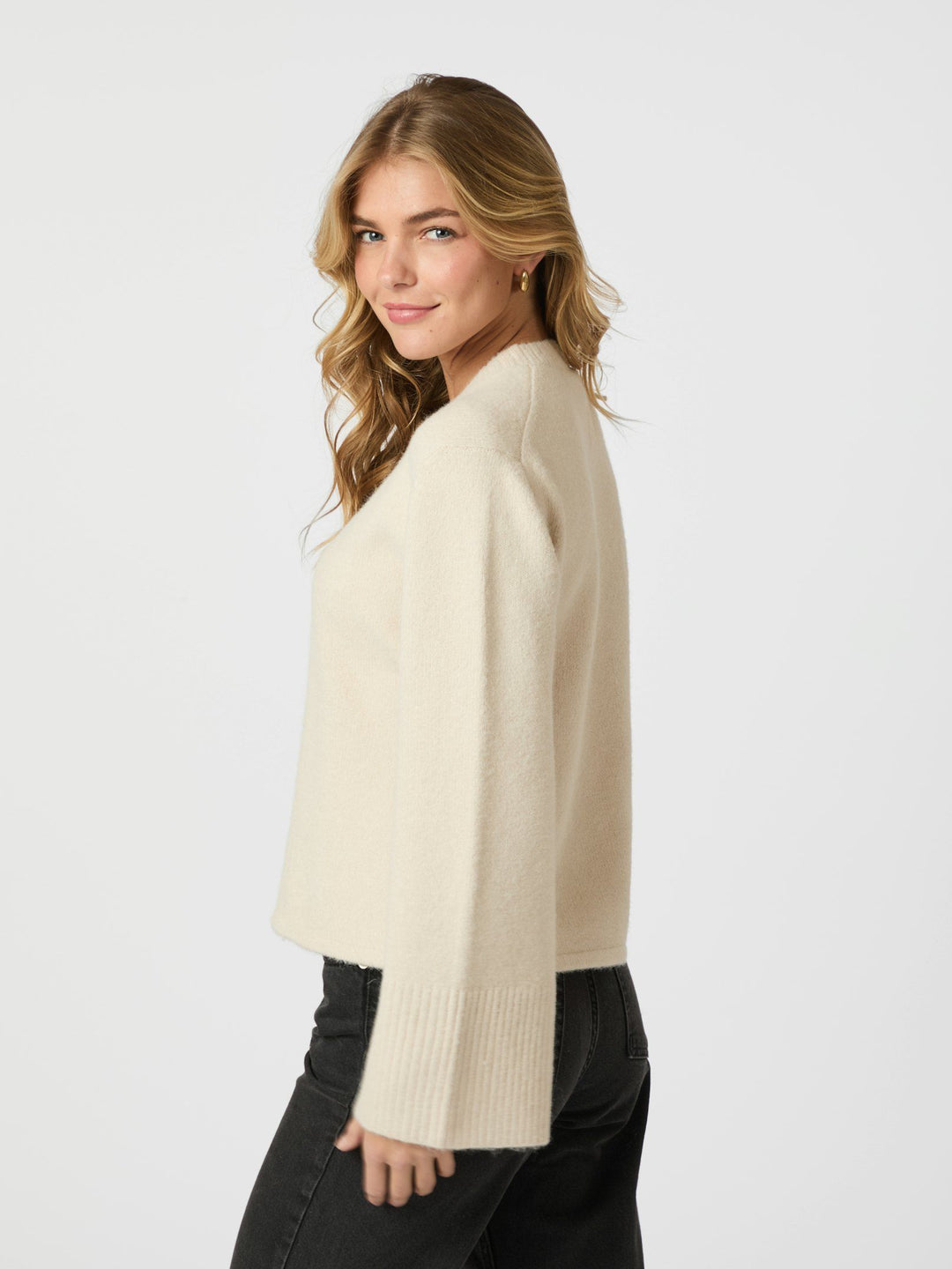 Neo Noir - Mixie Knit Cardigan - Ivory