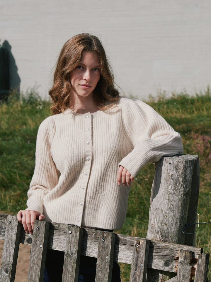 Neo Noir - Puli Knit Cardigan - Ivory