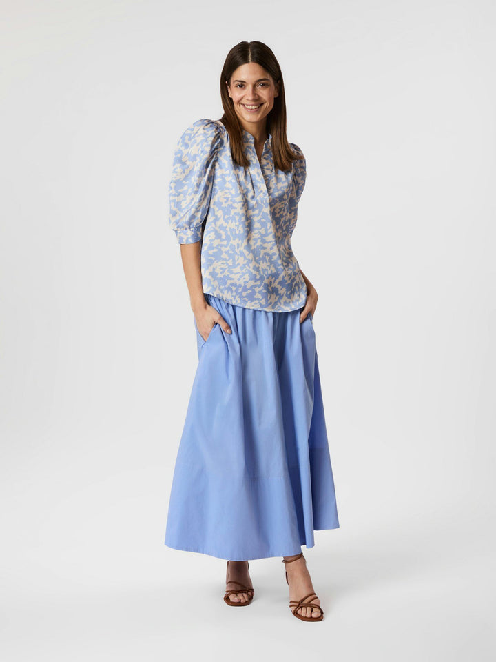 Neo Noir - Roella Graphic Satin Blouse - Light Blue