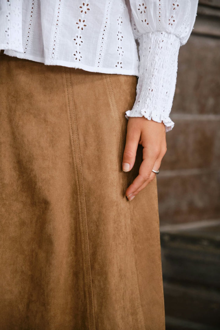 Neo Noir - Raya Faux Suede Skirt - Cognac