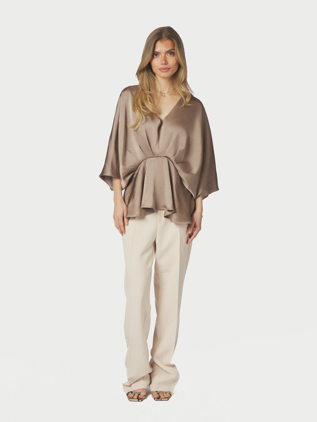 Neo Noir - Rivina Heavy Sateen Blouse - Dark Taupe