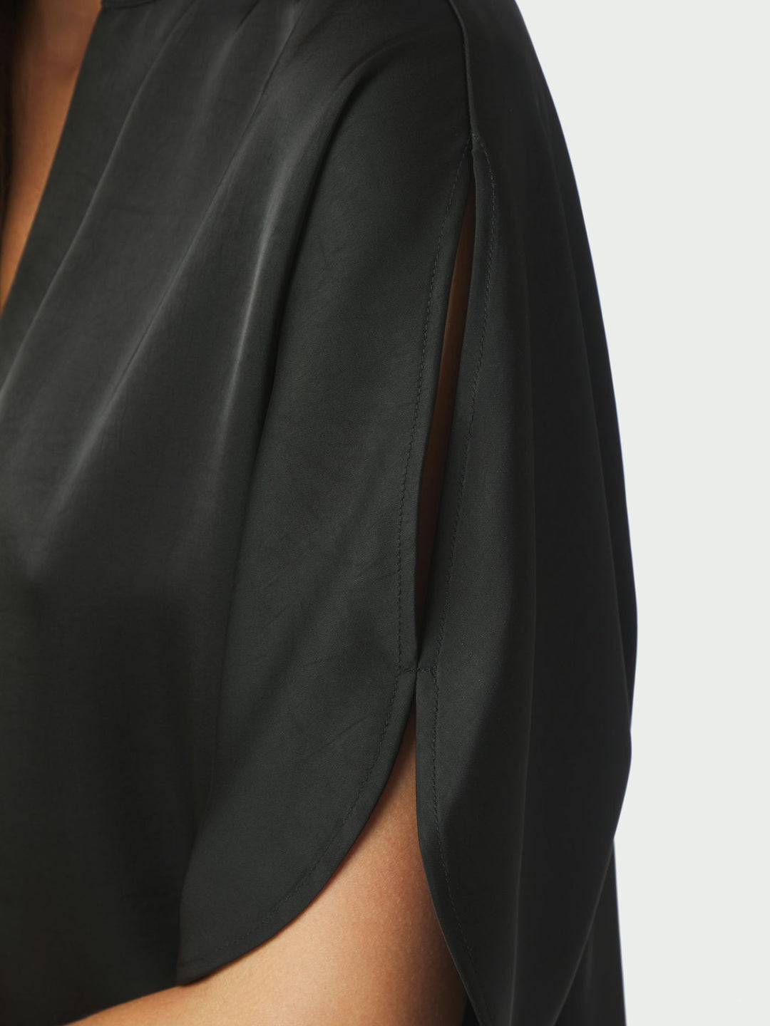 Neo Noir - Anelle Heavy Sateen Blouse - Black