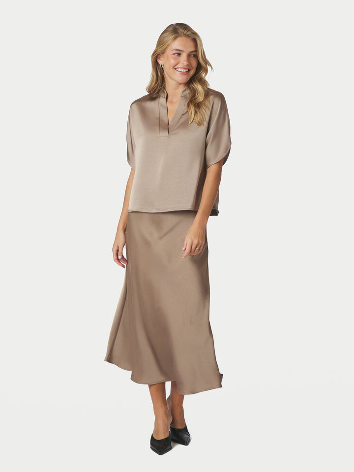 Neo Noir - Anelle Heavy Sateen Blouse - Dark Taupe