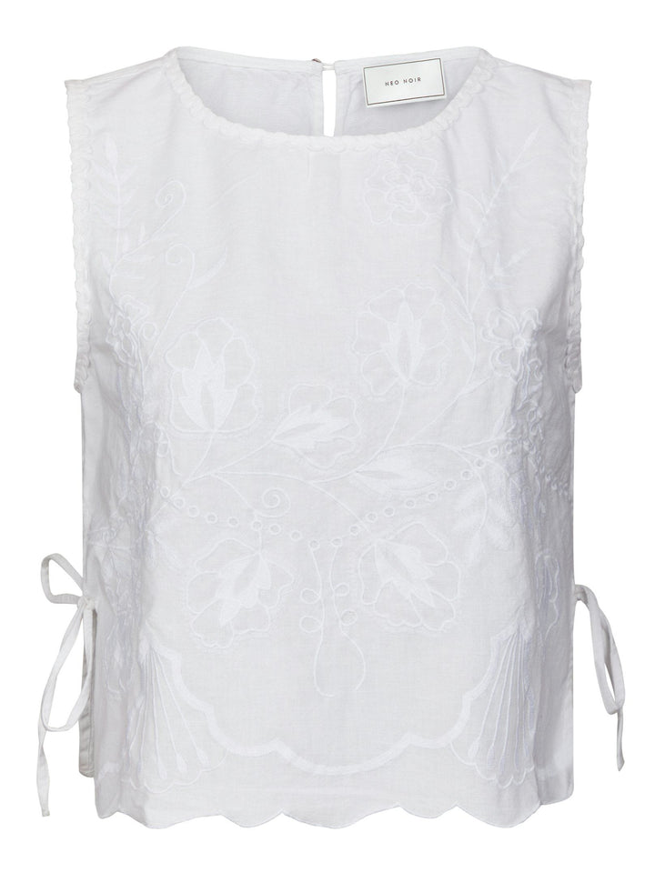 Neo Noir - Kaelin Embroidery Top - White