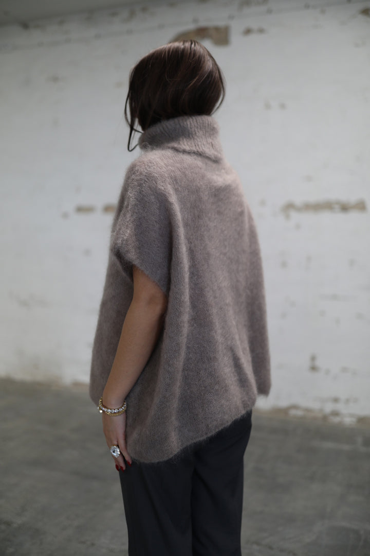 MOLLY - Fluffy Mohair Turtleneck Sweater - Taupe