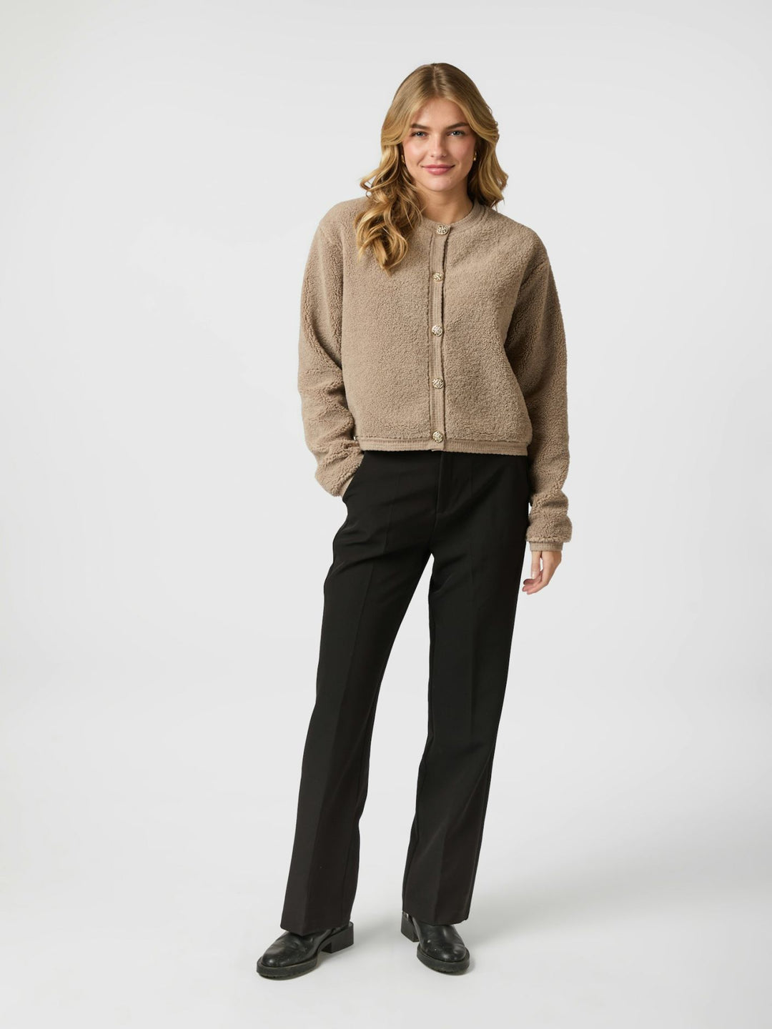 Neo Noir - Limo Fluffy Knit Cardigan - Dark Sand