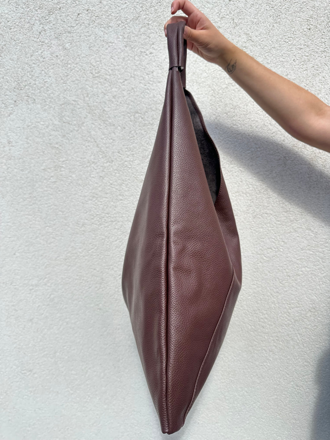 SALLY - Sack bag i läder - Brun