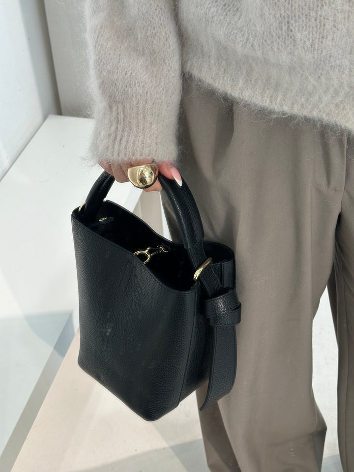 LILLY - Bucket bag i Skinn - Black