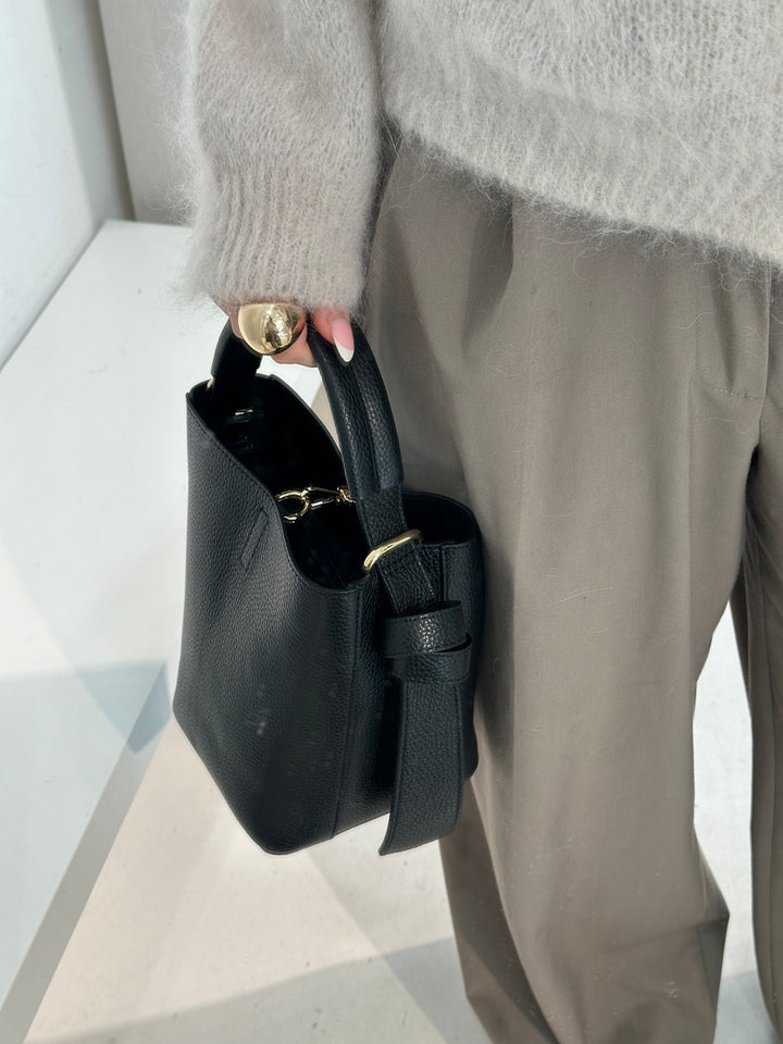 LILLY - Bucket bag i Skinn - Black