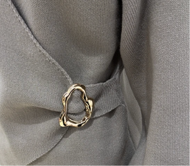 SELECTED BY KABARE - Amelia - Wrap cardigan med spänne - Taupe