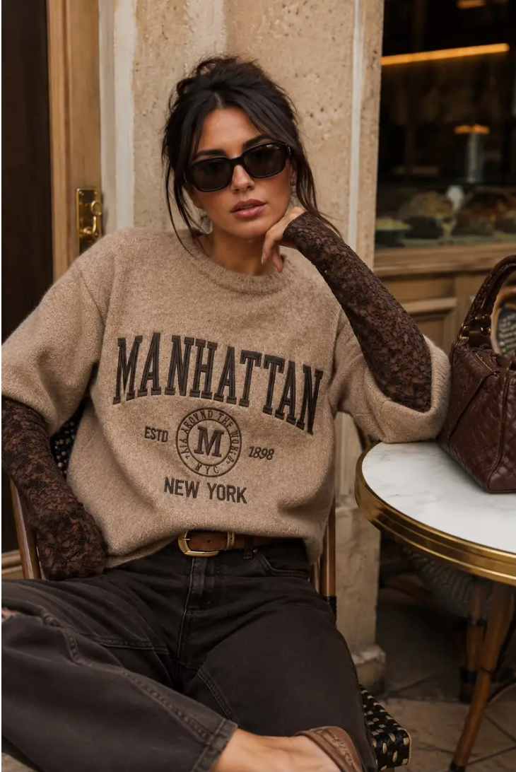 MANHATTAN - Oversized Boucle Knit w lace sleeves - Taupe/Brown