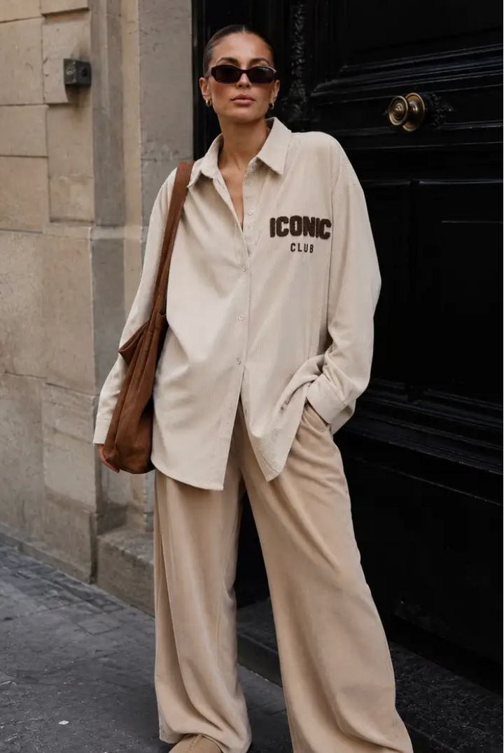 SIA Iconic - Oversized Manchester Shirt - Beige
