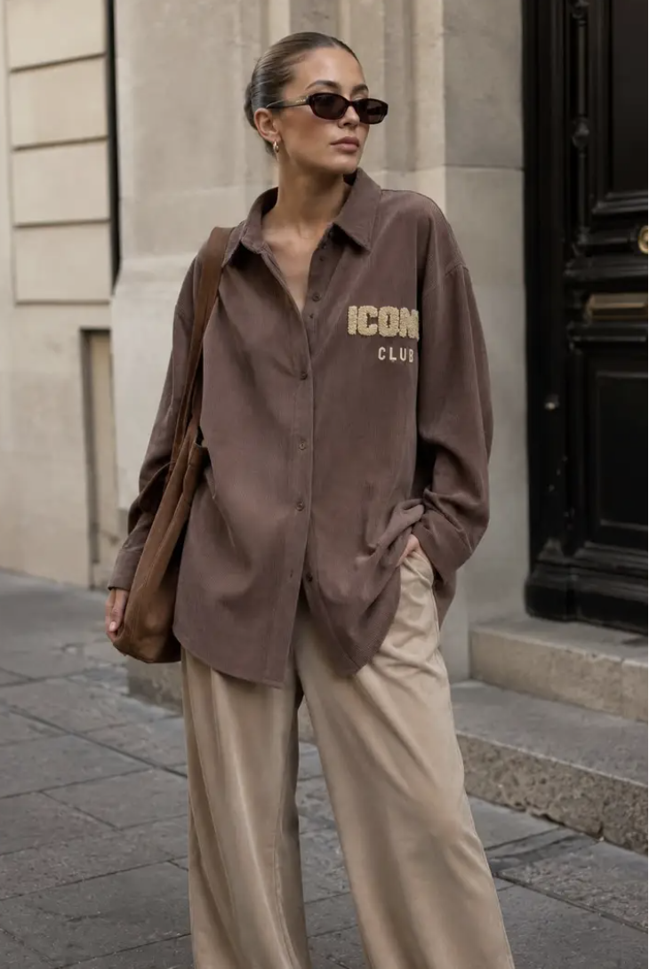 SIA Iconic - Oversized Manchester Shirt - Brown