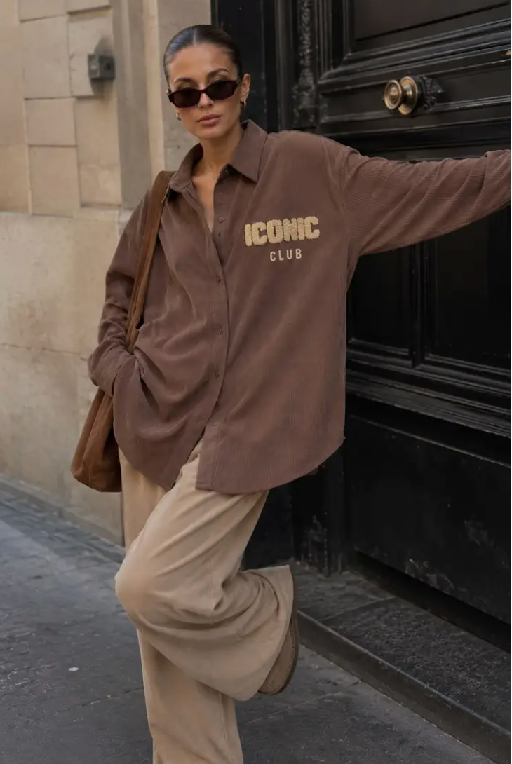 SIA Iconic - Oversized Manchester Shirt - Brown