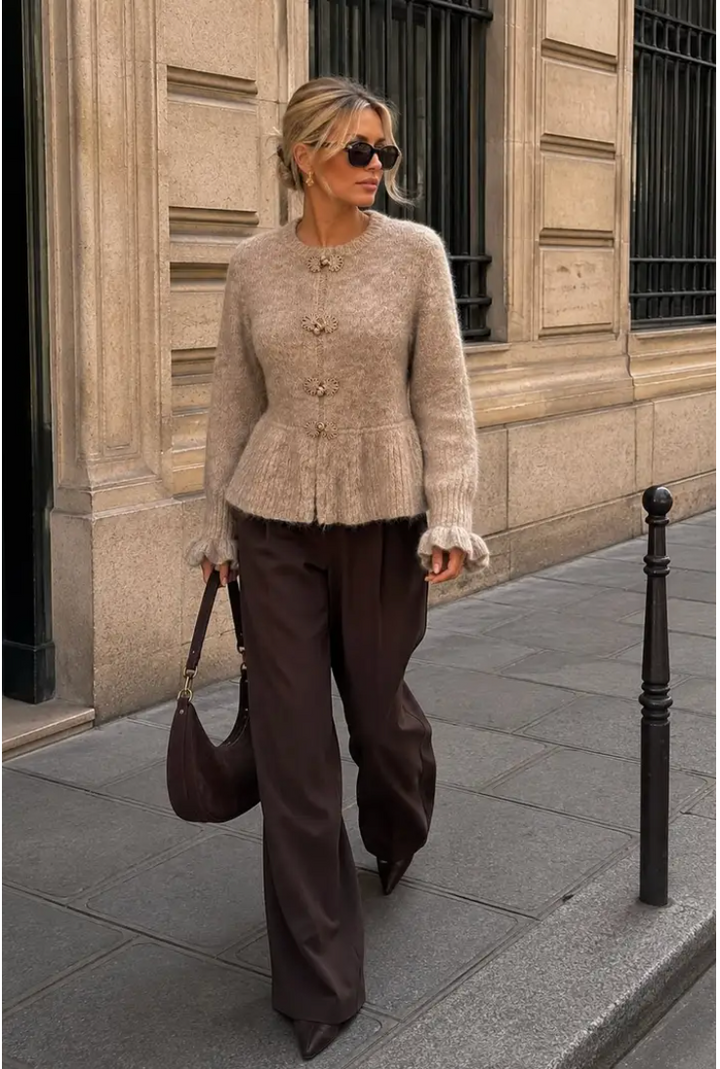 LEXI - Cardigan w ruffles - Taupe