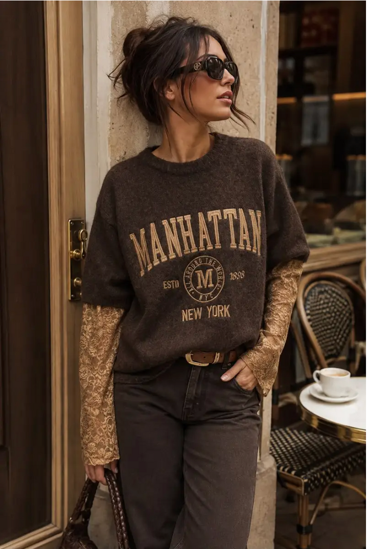 MANHATTAN - Oversized Boucle Knit w lace sleeves - Brown/Camel