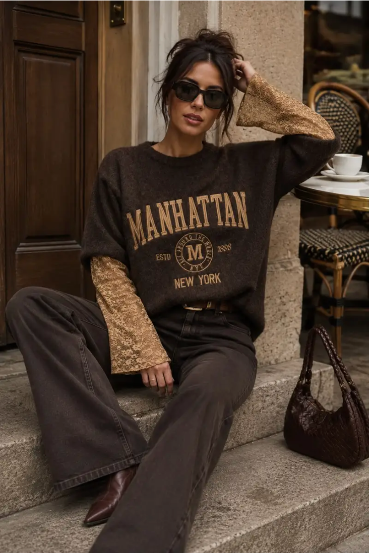 MANHATTAN - Oversized Boucle Knit w lace sleeves - Brown/Camel