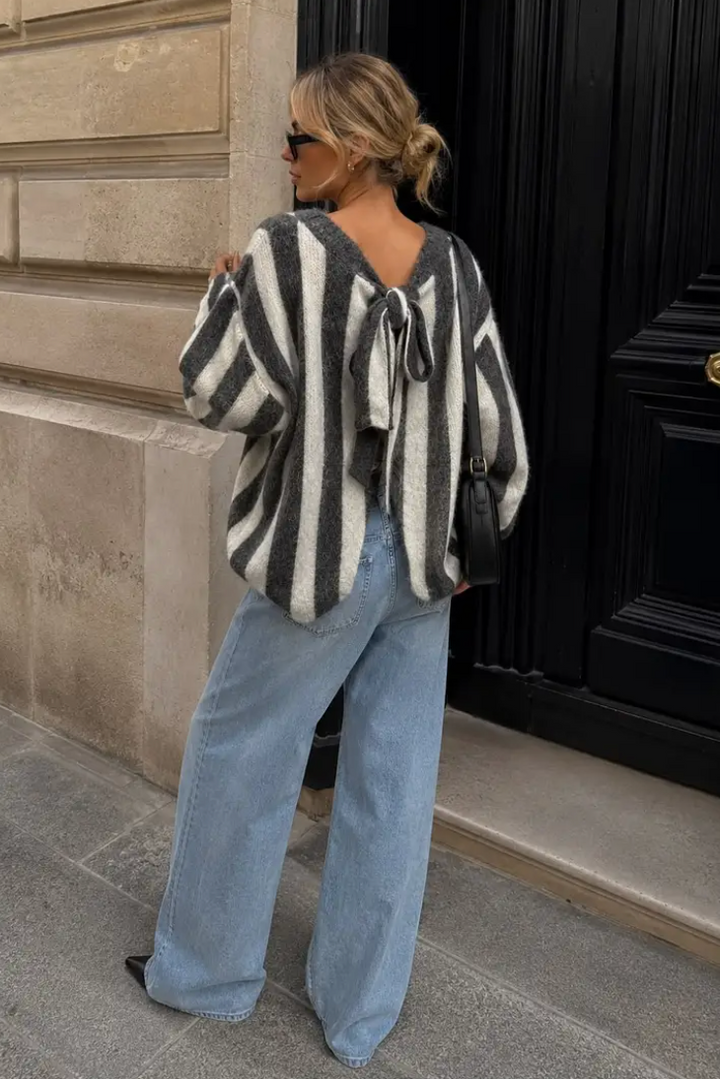 BOWIE - Boxy Sweater w Bow - Grey