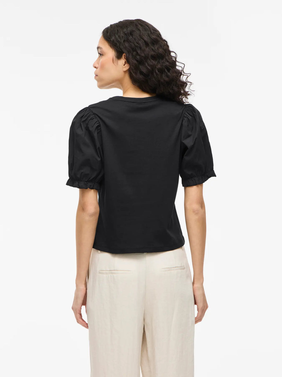 RIFA - T-Shirt med puffärm - Svart