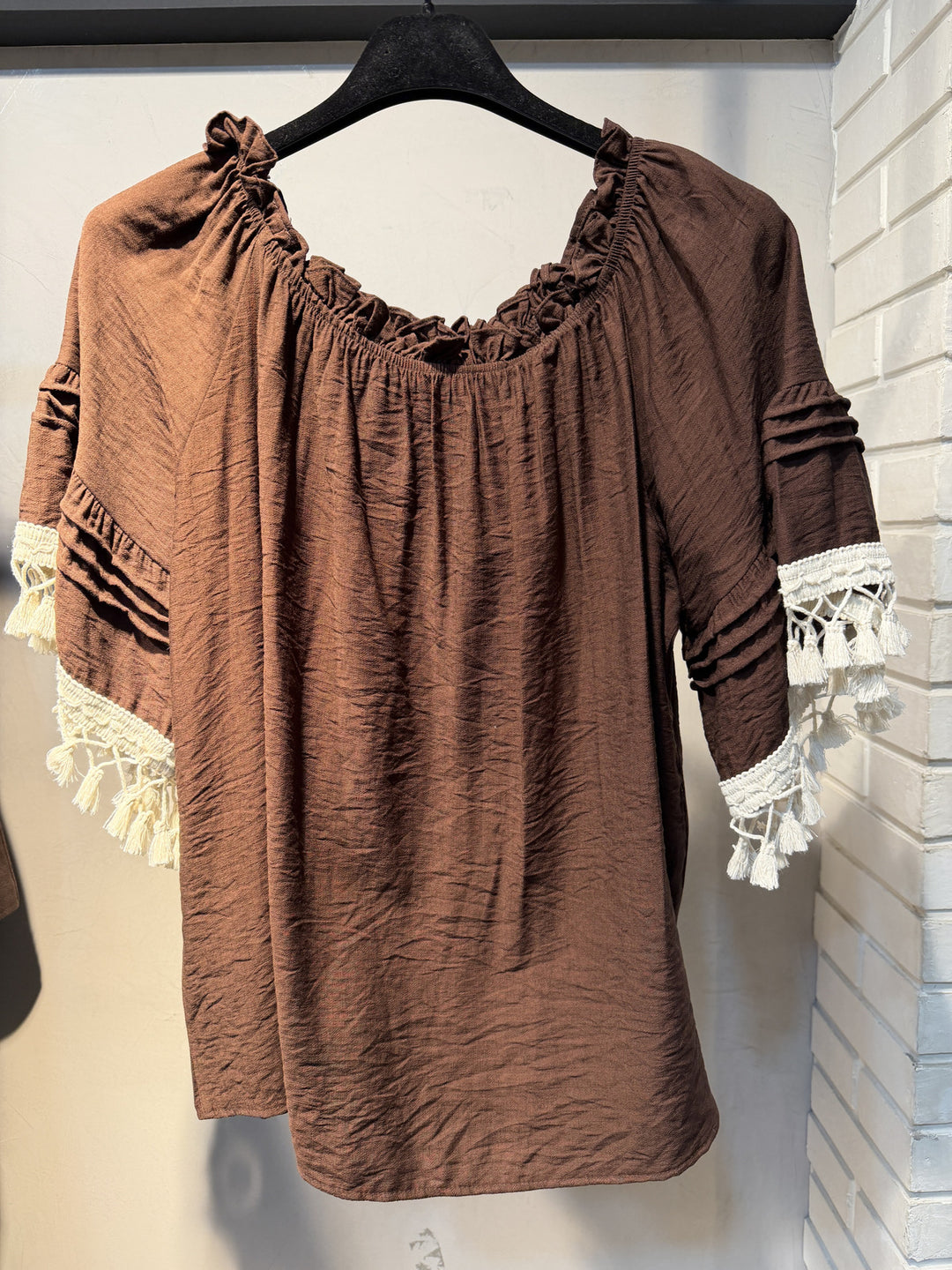 TOSCANA - Flowy off-shoulder boho blus - Brun/Creme