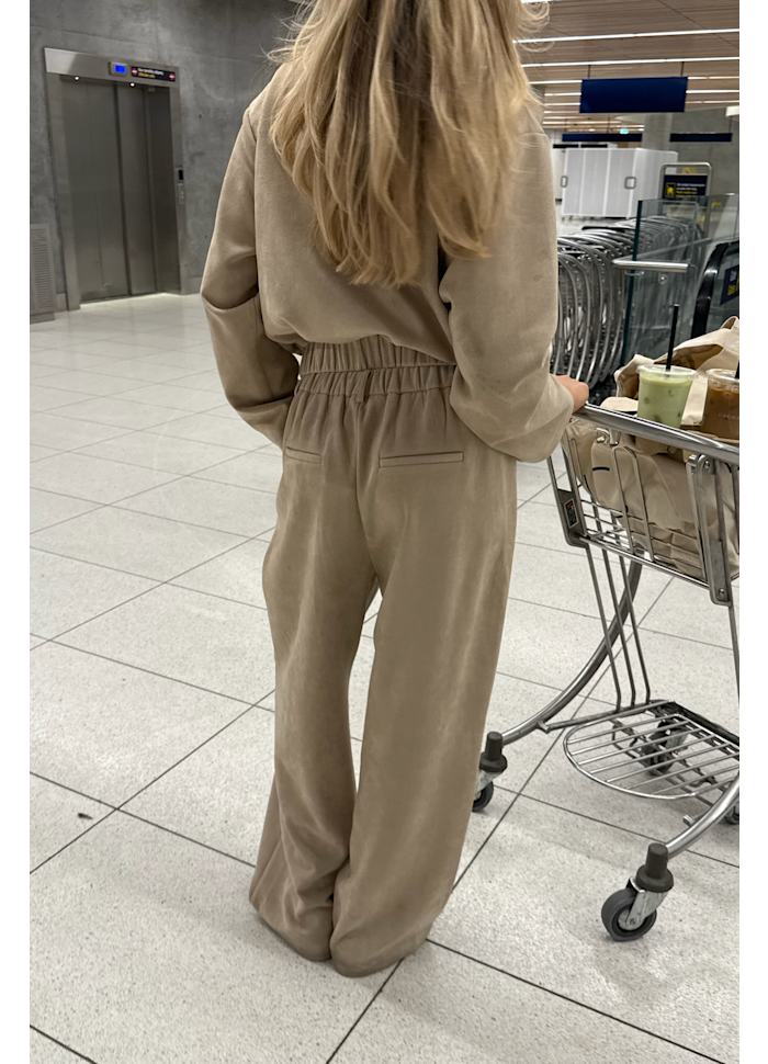 CLARA - Suede Pants - Beige