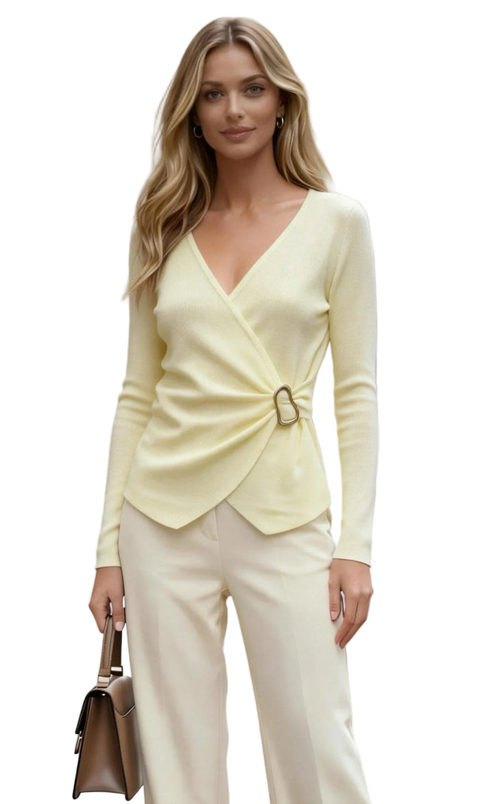 SELECTED BY KABARE - Jade - Top med guldspänne - Butter Yellow