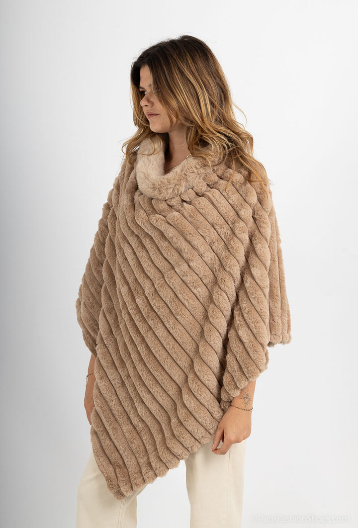 Maya - Poncho i Fake fur - Taupe