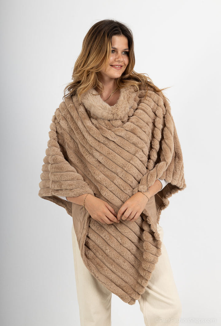 Maya - Poncho i Fake fur - Taupe