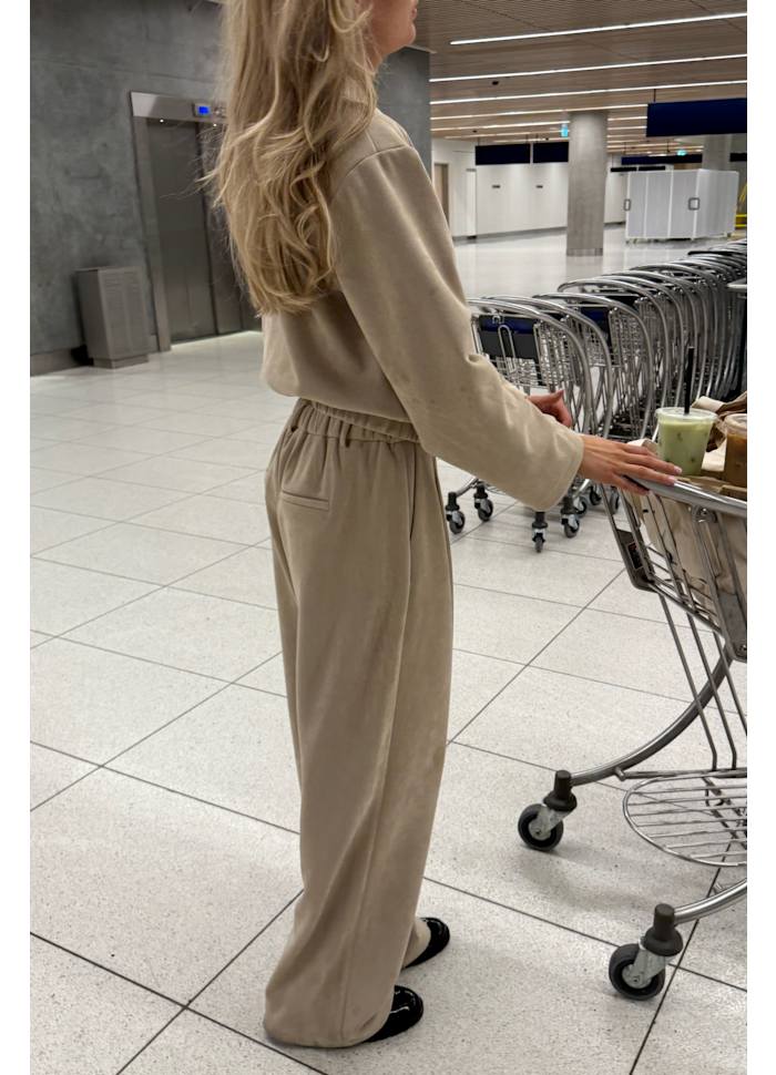 CLARA - Suede Pants - Beige
