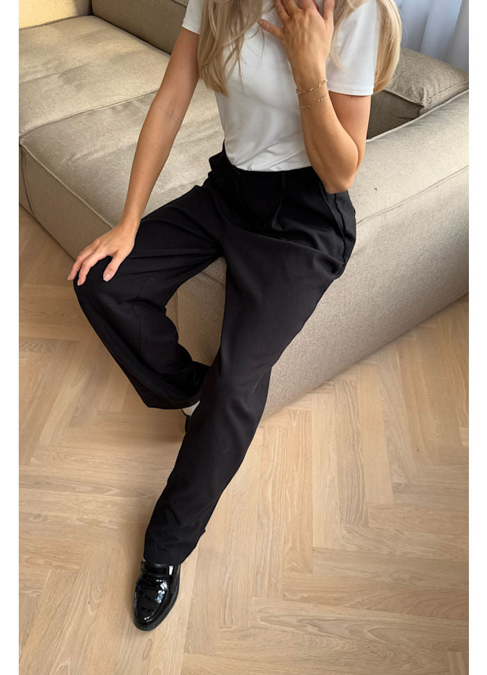 CELINAL - Pants - Black