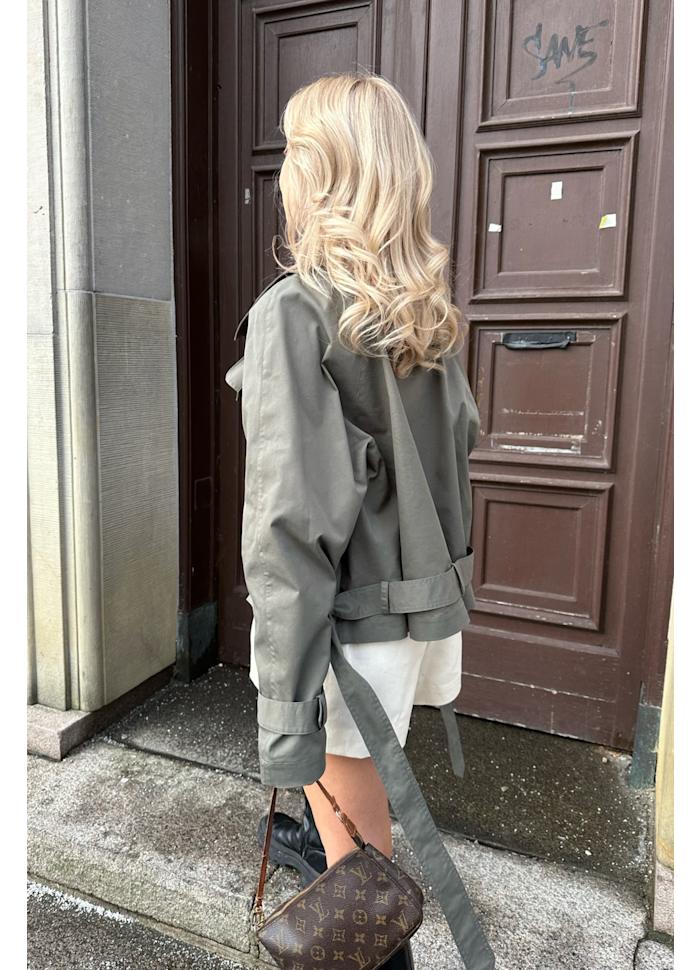 ALMA - Trenchcoat - Kakhi